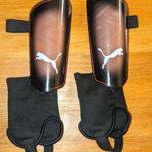 Puma Soccer shin gaurds